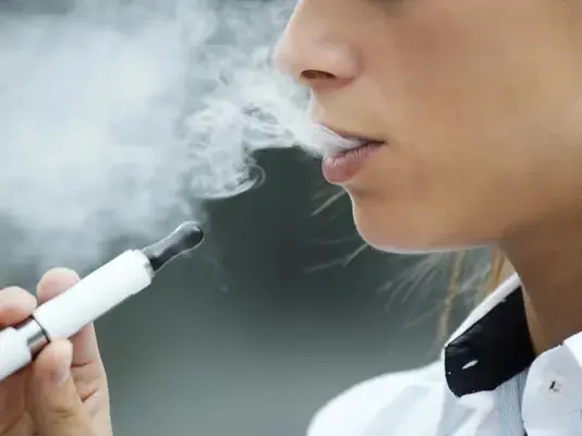 E-Cigarettes May Become a Healthy Alternative for Traditional Smokers